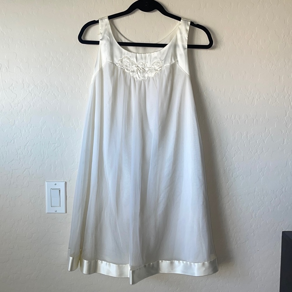 Gossard Artemis Nightgown Set Satin Trim 3/4 sleeve Sheer Ivory nightgown Sz MP - Picture 10 of 17